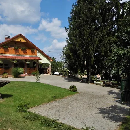 Gergely-Haz, A Volt Peteri Dezsas Vendeghaz Villa Sajoszentpeter Exterior photo