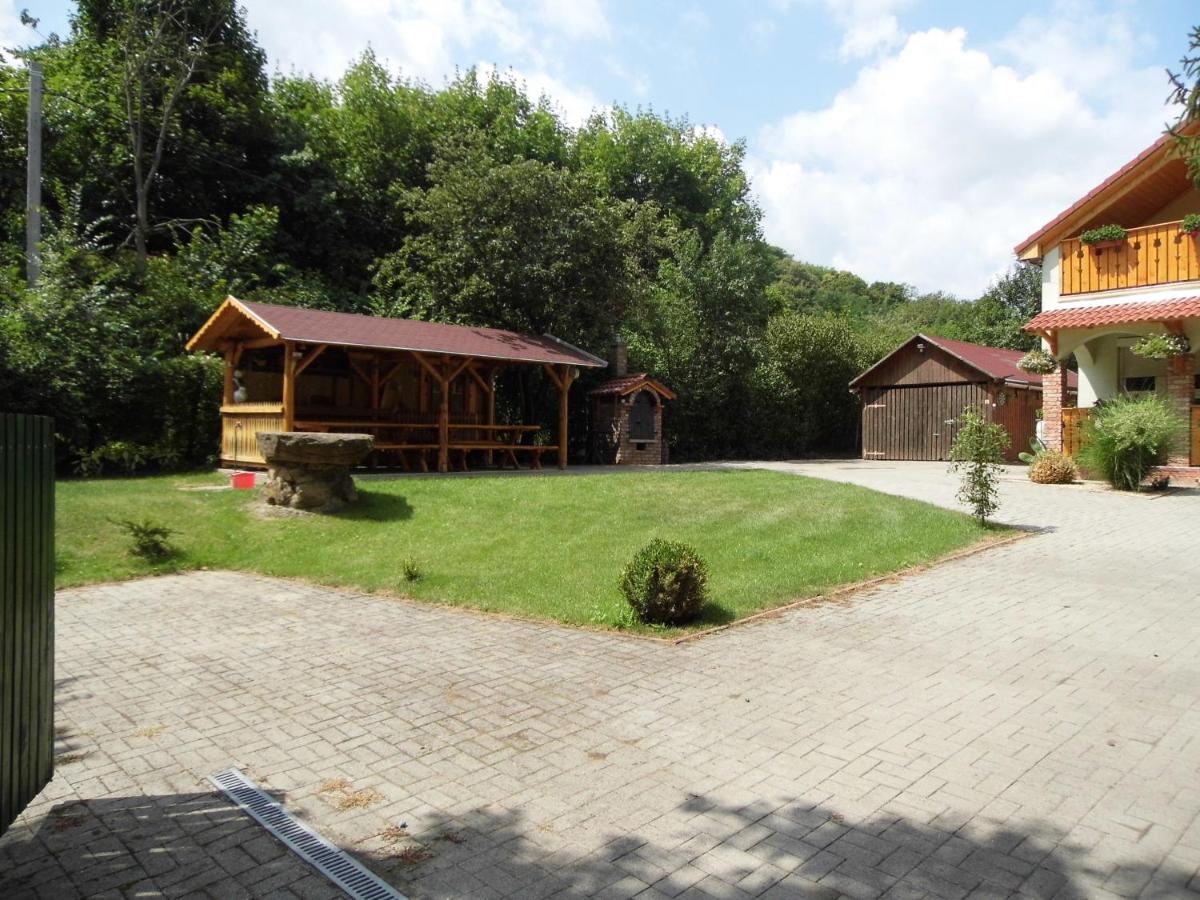 Gergely-haz, A Volt Peteri Dezsas Vendeghaz Holiday home Sajoszentpeter
